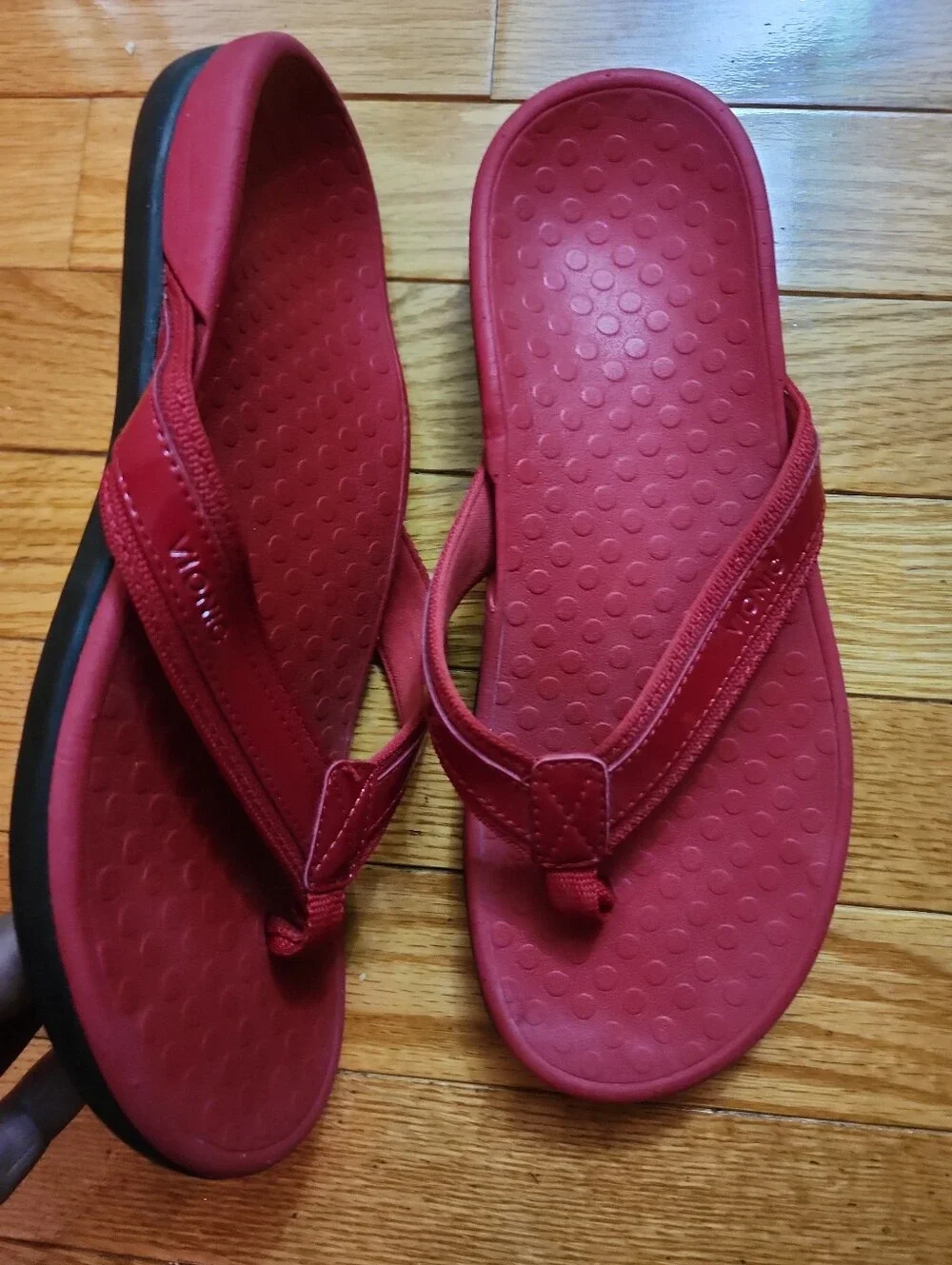 Vionic Tide Orthotic Support  Red Women's Flip Flop Flat Sandals